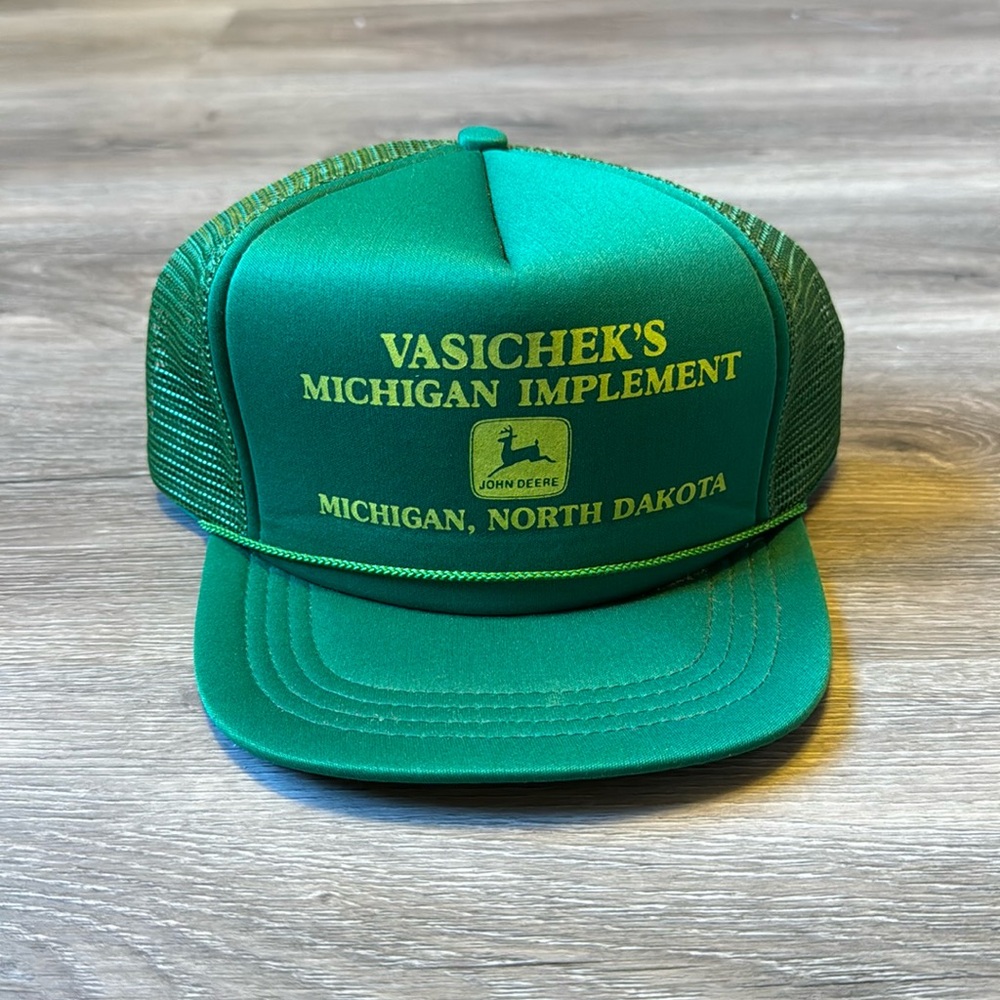 Vintage John Deere Snapback / Trucker Style / Mesh Rope / 80s / 90s